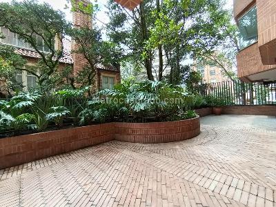 Apartamento de 4 alcobas en venta en El Nogal, Bogotá, 360 m² · foto 18 de 20