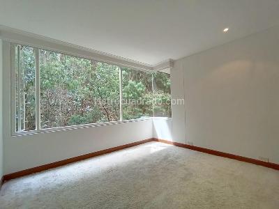 Apartamento de 3 alcobas en venta en Los Rosales, Bogotá, 245 m² · foto 14 de 20