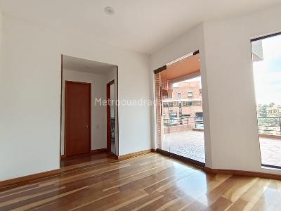 Apartamento de 3 alcobas en venta en Sierras Del Moral, Bogotá, 221 m² · foto 12 de 20
