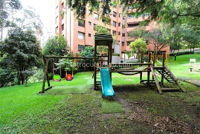 Apartamento de 3 alcobas en venta en Sierras Del Moral, Bogotá, 221 m² · foto 17 de 20