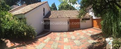 Casa de 5 alcobas en venta en Chico Oriental, Bogotá, 995 m² · foto 10 de 10