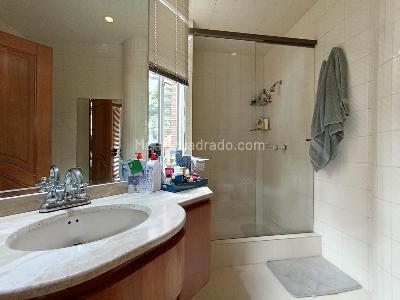 Apartamento en venta en Los Rosales, Bogotá · foto 13 de 18