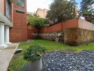 Apartamento en venta en Los Rosales, Bogotá · foto 15 de 18