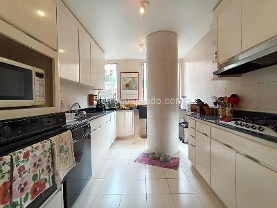 Apartamento en venta en Los Rosales, Bogotá · foto 4 de 18