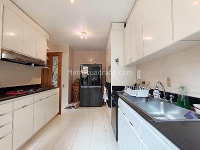 Apartamento en venta en Los Rosales, Bogotá · foto 5 de 18