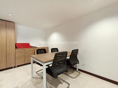 Apartamento de 2 alcobas en venta en Santa Barbara Occidental, Bogotá, 145 m² · foto 14 de 15