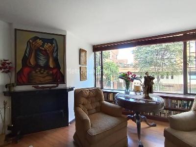 Apartamento de 2 alcobas en venta en Santa Barbara Occidental, Bogotá, 145 m² · foto 2 de 15