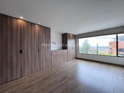 Apartamento de 4 alcobas en venta en Chico Alto, Bogotá, 450 m² · foto 14 de 20