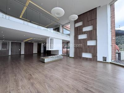 Apartamento de 4 alcobas en venta en Chico Alto, Bogotá, 450 m² · foto 4 de 20