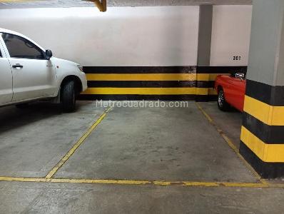 Apartamento de 2 alcobas en arriendo en Chico Reservado, Bogotá, 87 m² · foto 15 de 16