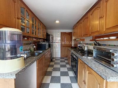 Apartamento de 3 alcobas en venta en El Nogal, Bogotá, 164 m² · foto 6 de 18