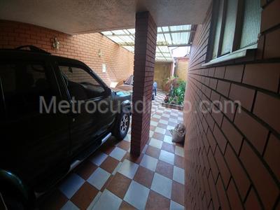 Casa de 4 alcobas en venta en Niza Bulevar, Bogotá, 322 m² · foto 15 de 20