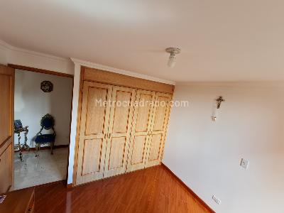 Apartamento de 3 alcobas en venta en Lagos De Cordoba Niza, Bogotá, 98 m² · foto 11 de 19