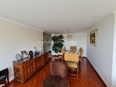 Apartamento de 3 alcobas en venta en Lagos De Cordoba Niza, Bogotá, 98 m² · foto 6 de 19