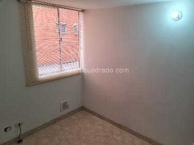 Apartamento de 3 alcobas en venta en Alameda 181, Bogotá, 58 m² · foto 2 de 15
