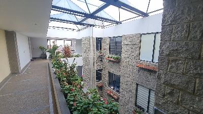 Apartamento de 4 alcobas en venta en Castillo Chapinero Alto, Bogotá, 245 m² · foto 2 de 20