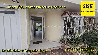 Casa de 4 alcobas en venta en La Alhambra Monaco, Bogotá, 305 m² · foto 2 de 17