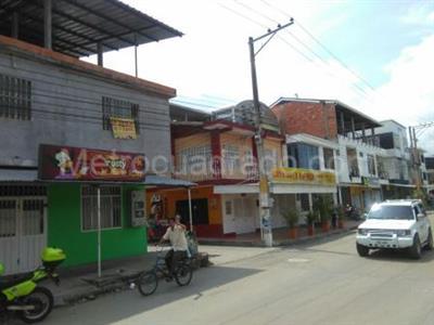 Casa de 5 alcobas en venta en Santa Isabel Girardot, Girardot, 210 m² · foto 12 de 20