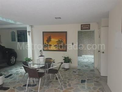 Casa de 5 alcobas en venta en Santa Margarita, Bogotá, 495 m² · foto 4 de 20