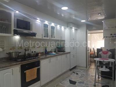 Casa de 5 alcobas en venta en Santa Margarita, Bogotá, 495 m² · foto 3 de 20