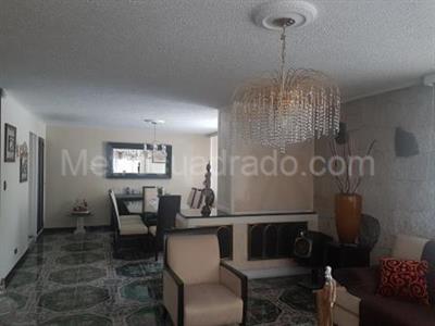 Casa de 5 alcobas en venta en Santa Margarita, Bogotá, 495 m² · foto 12 de 20