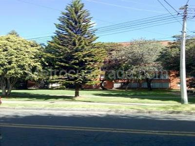 Casa de 5 alcobas en venta en Santa Barbara, Bogotá, 290 m² · foto 15 de 20