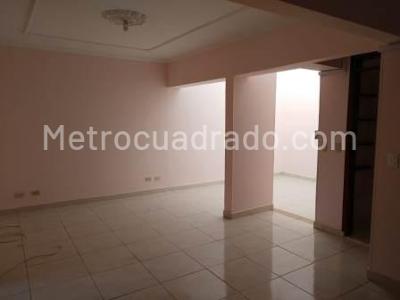 Casa en venta en Ricaurte, Bogotá · foto 6 de 20