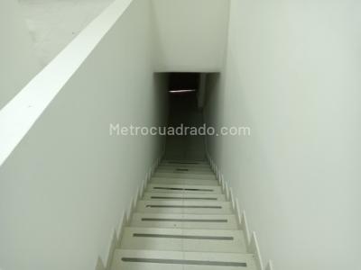 Casa en venta en El Chico Lago Gaitan, Bogotá · foto 13 de 19