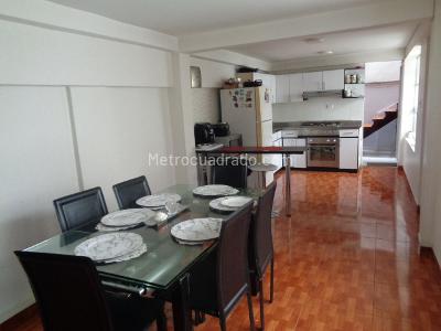 Casa de 5 alcobas en venta en Nicolas De Federman, Bogotá, 242 m² · foto 12 de 20