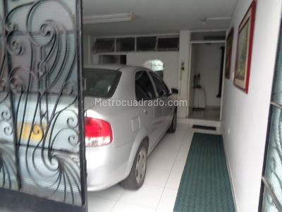 Casa de 5 alcobas en venta en Nicolas De Federman, Bogotá, 242 m² · foto 2 de 20