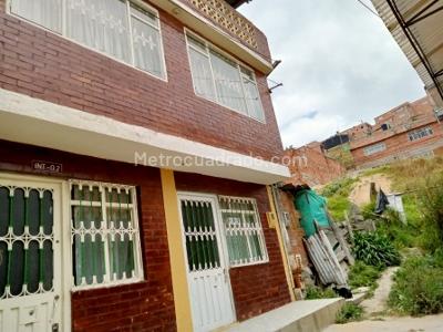 Casa de 5 alcobas en venta en Prmavera, Soacha, 214 m² · foto 3 de 20