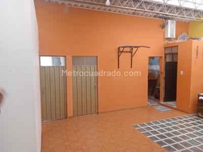 Casa de 5 alcobas en venta en Simon Bolivar, Bogotá, 480 m² · foto 15 de 20