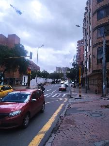 Casa de 5 alcobas en venta en Centro La Macarena, Bogotá, 350 m² · foto 2 de 20