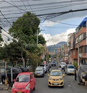 Casa de 3 alcobas en venta en 20 De Julio, Bogotá, 200 m² · foto 12 de 20