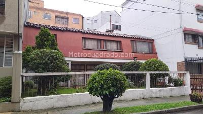Casa de 5 alcobas en venta en El Batan, Bogotá, 358 m² · foto 11 de 20