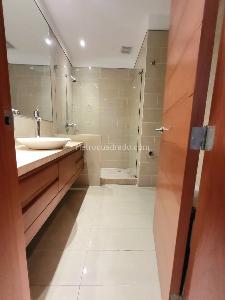 Apartamento de 3 alcobas en venta en Los Rosales Chico, Bogotá, 157 m² · foto 13 de 20