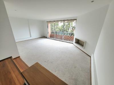 Apartamento de 3 alcobas en venta en Los Rosales Chico, Bogotá, 157 m² · foto 6 de 20