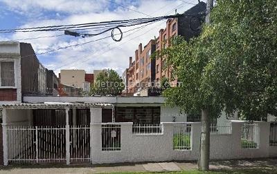 Casa de 4 alcobas en venta en El Batán, Bogotá, 250 m² · foto 13 de 20