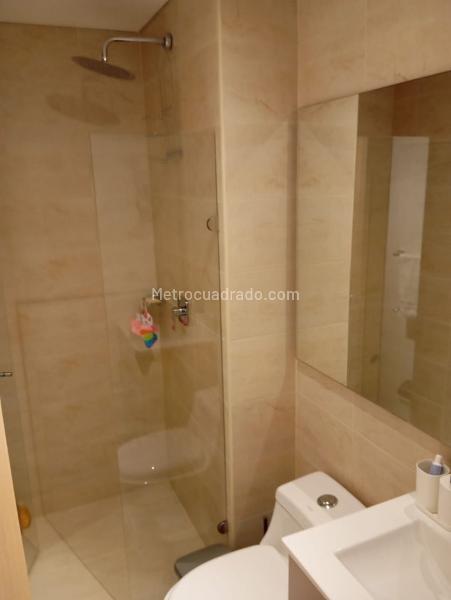 Piso – Bogotá, Samper - Más
