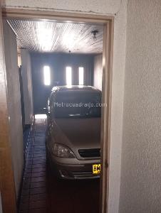 Casa de 4 alcobas en venta en El Batan, Bogotá, 150 m² · foto 9 de 20