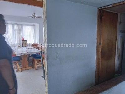 Casa de 5 alcobas en venta en San Cristobal Norte, Bogotá, 315 m² · foto 13 de 20