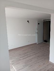 Apartamento de 2 alcobas en venta en Fontibon Brisas Aldea, Bogotá, 39 m² · foto 2 de 20