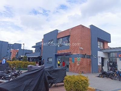 Apartamento de 3 alcobas en venta en Parque Campestre, Soacha, 56 m² · foto 2 de 20
