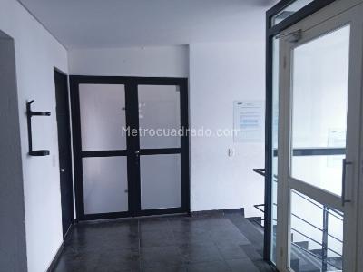 Apartamento de 3 alcobas en venta en Parque Campestre, Soacha, 56 m² · foto 19 de 20