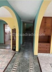 Casa de 5 alcobas en venta en Capellania, Cajicá, 211 m² · foto 11 de 20