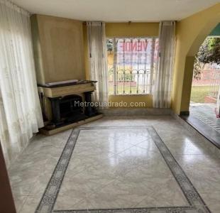 Casa de 5 alcobas en venta en Capellania, Cajicá, 211 m² · foto 10 de 20