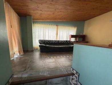Casa de 5 alcobas en venta en Capellania, Cajicá, 211 m² · foto 17 de 20