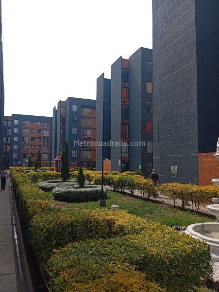 Piso – Soacha, Parque Campestre, Comuna Compartir - Vista 3