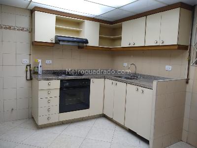 Casa de 5 alcobas en venta en La Estrada, Bogotá, 400 m² · foto 18 de 20