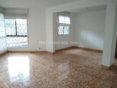Casa de 5 alcobas en venta en La Estrada, Bogotá, 400 m² · foto 5 de 20